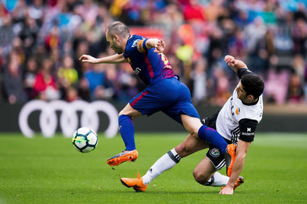 Goncalo Guedes, Andres Iniesta