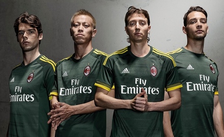 Milan - Terceiro uniforme temporada 2015/16