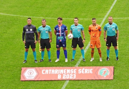 Santa Catarina 3-0 Caador